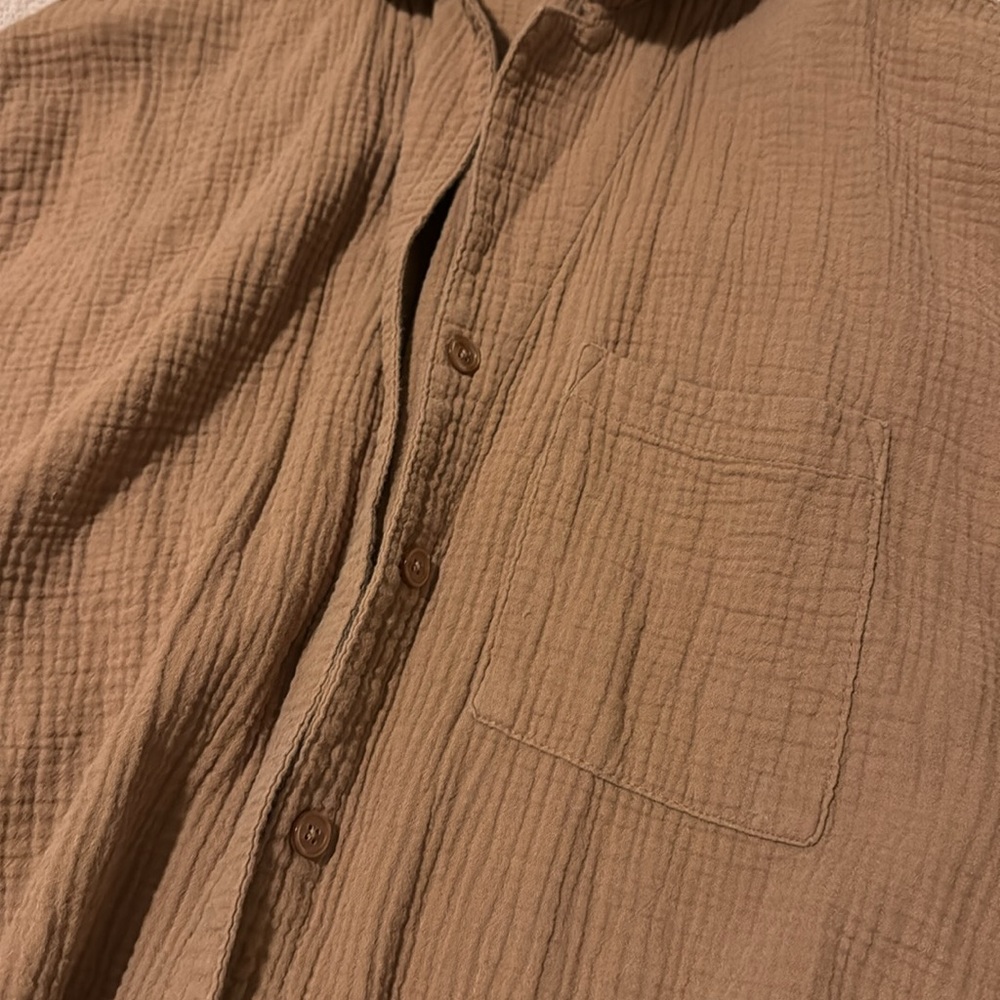 Linen button down - Picture 2 of 3